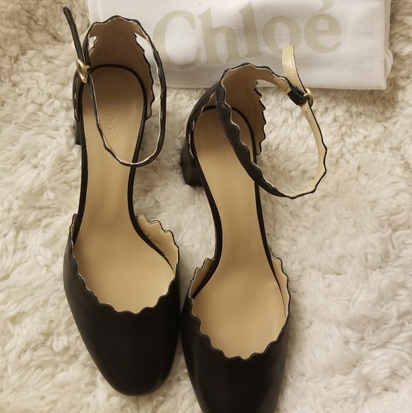 Chloe Shoes - 💋NEW Chloe Lauren Scalloped Leather Pump